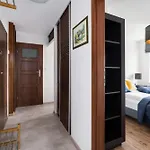 Dabrowskiego By Renters شقة