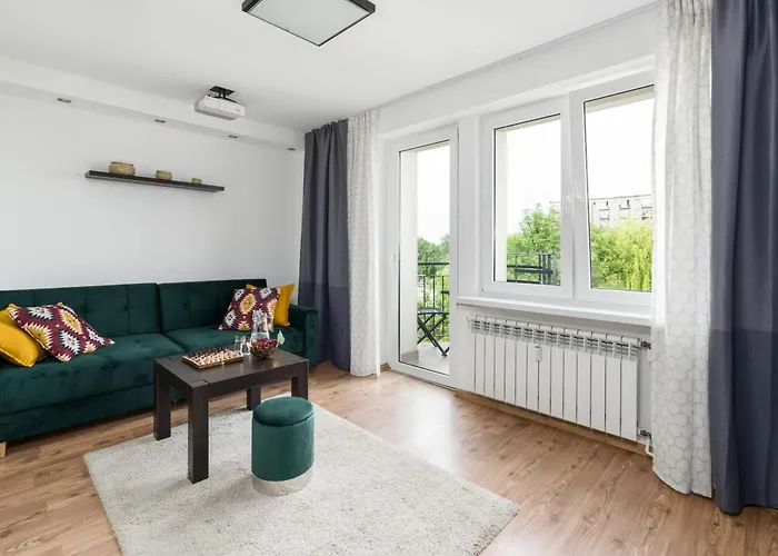 Dabrowskiego By Renters Daire *